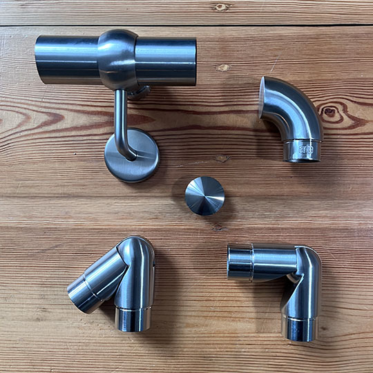 Edelstahl-Handläufe-Zubehör